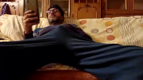 Snapshot of mospeleu chatting on 12-10-24, 09:55 Nomadu online show from 12-10-24, 09:55