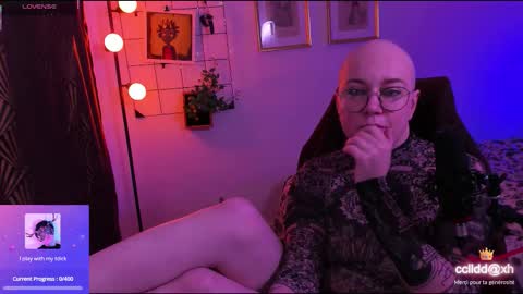 Snapshot of mossprince chatting on 11-02-25, 04:20 Cernos online show from 11-02-25, 04:20