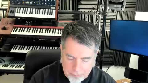 mostly_unbothered online show from 10-07-25, 10:56