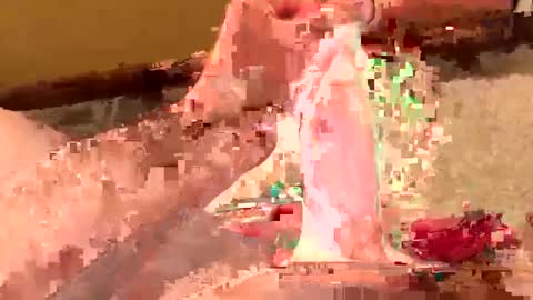 Snapshot of motomo12 chatting on 12-10-24, 12:50 Henry online show from 12-10-24, 12:50