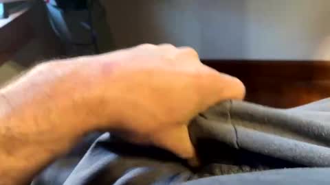 Snapshot of motomo12 chatting on 12-10-24, 02:17 Henry online show from 12-10-24, 02:17