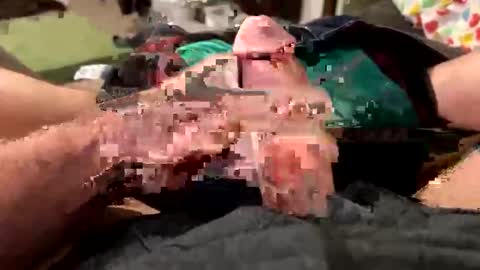 Snapshot of motomo12 chatting on 12-15-25, 04:39 Henry online show from 12-15-25, 04:39