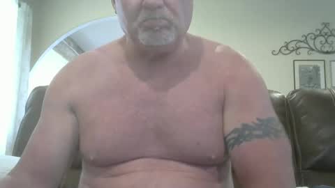 Snapshot of motorguy08 chatting on 09-25-25, 05:05 motorguy08 online show from 09-25-25, 05:05