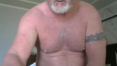 Snapshot of motorguy08 chatting on 02-05-26, 10:03 motorguy08 online show from 02-05-26, 10:03