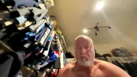 Snapshot of motorguy08 chatting on 02-11-26, 06:13 motorguy08 online show from 02-11-26, 06:13