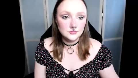 Snapshot of motorkate chatting on 11-16-25, 10:15 motorkate online show from 11-16-25, 10:15