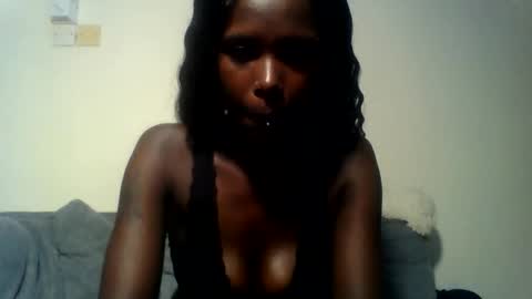 Snapshot of moun_chrie chatting on 11-29-25, 03:59 moun_chrie online show from 11-29-25, 03:59