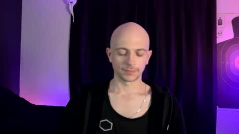 mount_vesuvius online show from 11-21-25, 05:17