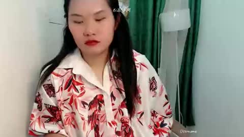 Snapshot of mountain_girl88 chatting on 02-15-26, 10:36 casandra online show from 02-15-26, 10:36