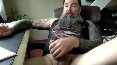 Snapshot of mountainman69696 chatting on 04-25-26, 06:16 mountainman69696 online show from 04-25-26, 06:16