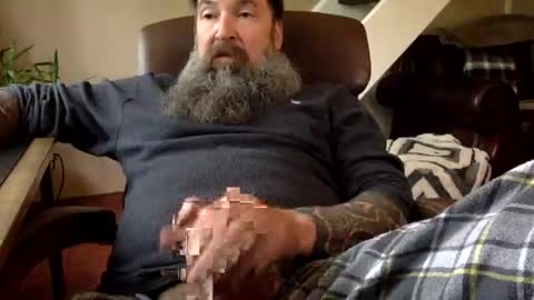 Snapshot of mountainman69696 chatting on 05-09-26, 06:35 mountainman69696 online show from 05-09-26, 06:35