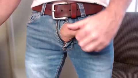 Manny online show from 12-28-24, 03:48