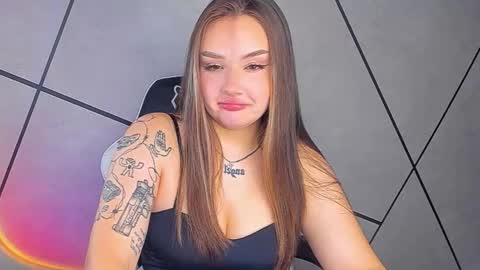 Carolina online show from 10-18-25, 04:52