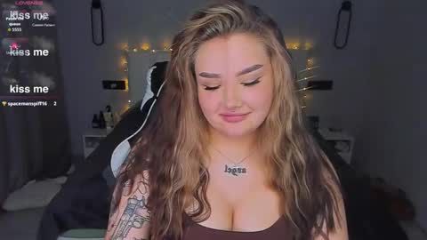 Snapshot of mousemother chatting on 02-28-26, 04:52 Carolina online show from 02-28-26, 04:52