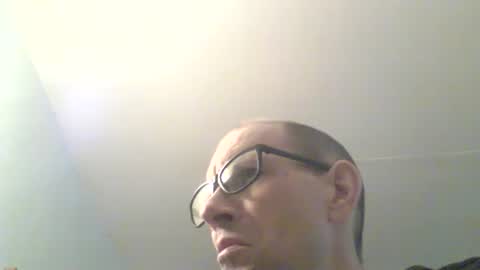 Snapshot of moviem1978 chatting on 12-15-24, 09:56 Frederik online show from 12-15-24, 09:56