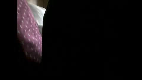 Snapshot of mowgli1977 chatting on 01-14-25, 12:14 mowgli1977 online show from 01-14-25, 12:14