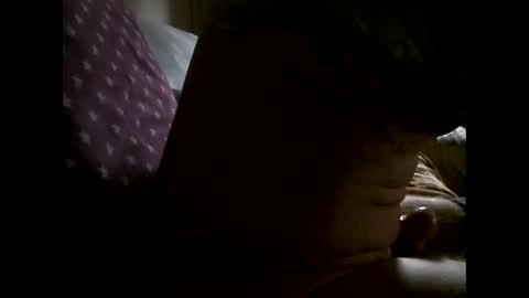 Snapshot of mowgli1977 chatting on 01-16-25, 12:31 mowgli1977 online show from 01-16-25, 12:31