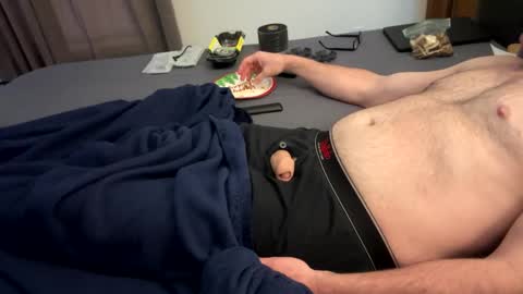 Sequoia-Cocked Hombre de Sur online show from 12-20-25, 08:05