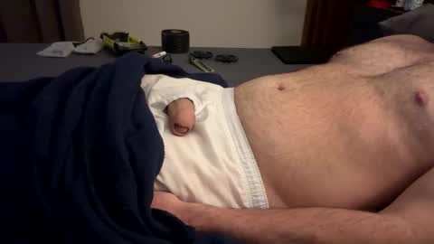 Snapshot of mps908 chatting on 12-21-25, 02:13 Sequoia-Cocked Hombre de Sur online show from 12-21-25, 02:13