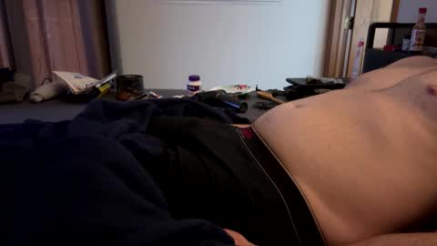 Snapshot of mps908 chatting on 01-11-26, 06:02 Sequoia-Cocked Hombre de Sur online show from 01-11-26, 06:02