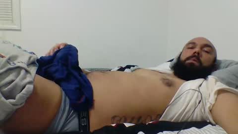 Snapshot of mr8plus chatting on 12-25-24, 04:54 Mr8 online show from 12-25-24, 04:54