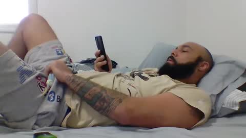 Snapshot of mr8plus chatting on 12-25-24, 08:50 Mr8 online show from 12-25-24, 08:50