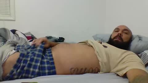 Snapshot of mr8plus chatting on 12-26-24, 03:38 Mr8 online show from 12-26-24, 03:38