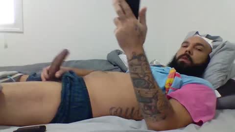 Snapshot of mr8plus chatting on 12-27-24, 05:16 Mr8 online show from 12-27-24, 05:16