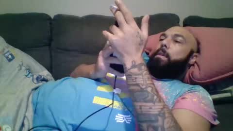 Snapshot of mr8plus chatting on 12-31-24, 09:28 Mr8 online show from 12-31-24, 09:28