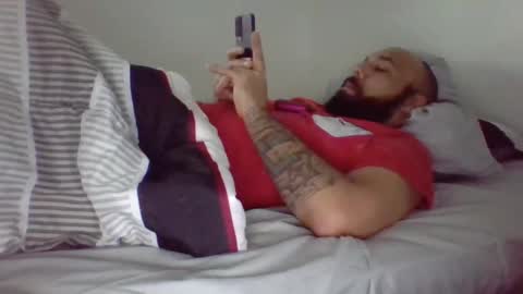 Snapshot of mr8plus chatting on 01-11-25, 02:36 Mr8 online show from 01-11-25, 02:36