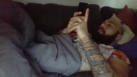 Snapshot of mr8plus chatting on 01-22-25, 03:07 Mr8 online show from 01-22-25, 03:07