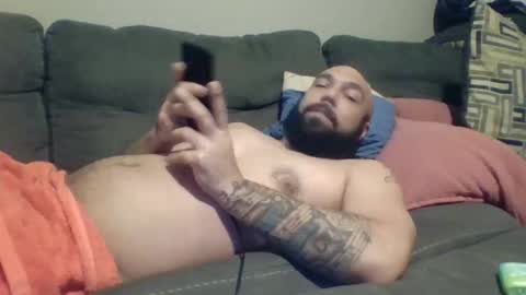 Snapshot of mr8plus chatting on 03-01-25, 01:11 Mr8 online show from 03-01-25, 01:11