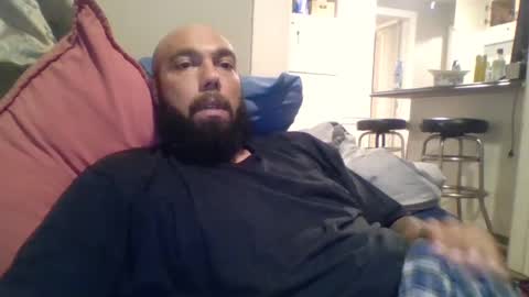 Snapshot of mr8plus chatting on 10-08-25, 11:24 Mr8 online show from 10-08-25, 11:24