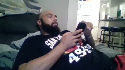 Snapshot of mr8plus chatting on 10-19-25, 12:44 Mr8 online show from 10-19-25, 12:44