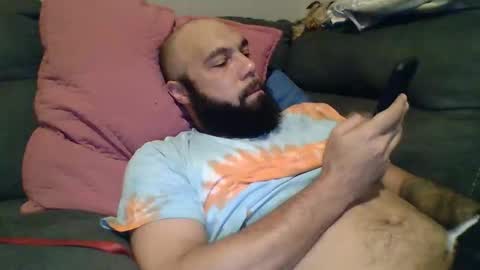 Snapshot of mr8plus chatting on 11-18-25, 11:15 Mr8 online show from 11-18-25, 11:15