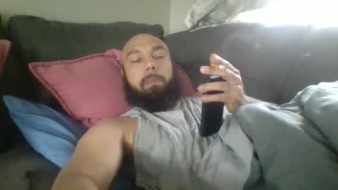 Snapshot of mr8plus chatting on 12-20-25, 09:00 Mr8 online show from 12-20-25, 09:00