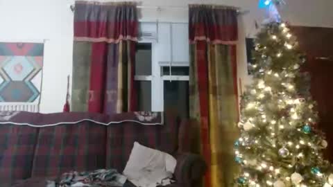 Snapshot of mr_happy12 chatting on 12-21-24, 03:03 mr_happy12 online show from 12-21-24, 03:03