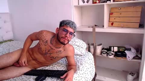 Snapshot of mr_jordan2310 chatting on 02-20-25, 03:52 mr_jordan2310 online show from 02-20-25, 03:52