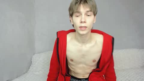 Makentoshi online show from 03-11-26, 08:42