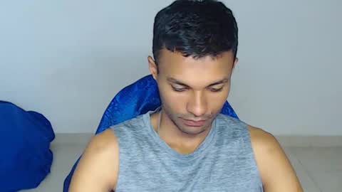 Max online show from 03-26-26, 02:44