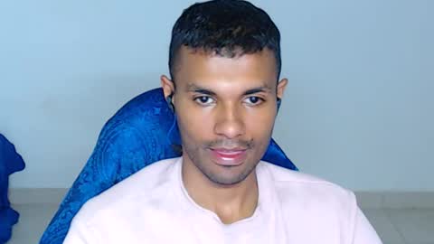 Max online show from 04-17-26, 03:26