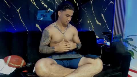 mr_maximo online show from 02-20-26, 06:19