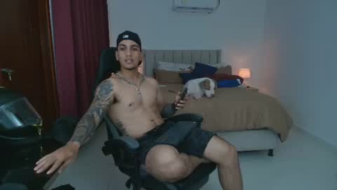 Snapshot of mr_maximo chatting on 06-21-26, 03:20 mr_maximo online show from 06-21-26, 03:20