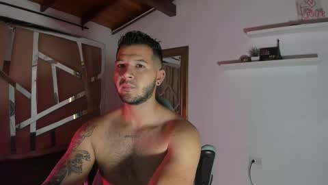 Snapshot of mr_mikee_ chatting on 01-26-25, 03:17 MIKEE online show from 01-26-25, 03:17