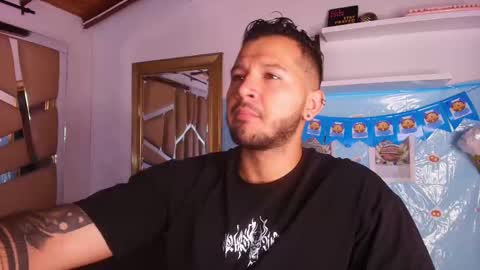 Snapshot of mr_mikee_ chatting on 09-24-25, 03:10 MIKEE online show from 09-24-25, 03:10