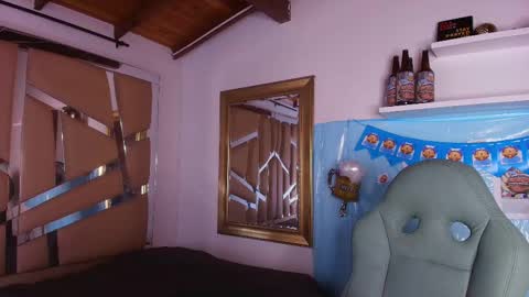 Snapshot of mr_mikee_ chatting on 09-25-25, 03:10 MIKEE online show from 09-25-25, 03:10