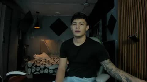 mr_mois online show from 07-08-26, 04:50