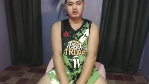 Snapshot of mr_olivercummerx chatting on 12-18-25, 02:28 mr_olivercummerx online show from 12-18-25, 02:28