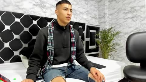 Mr Porn  online show from 04-10-26, 02:22