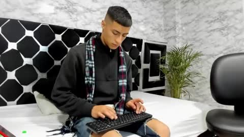 Mr Porn  online show from 04-12-26, 12:59